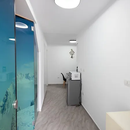 Apartment Kler-Elegant Stay Ali Demi Tirana Exterior photo
