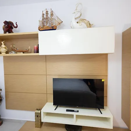 Apartment Kler-Elegant Stay Ali Demi Tirana Exterior photo