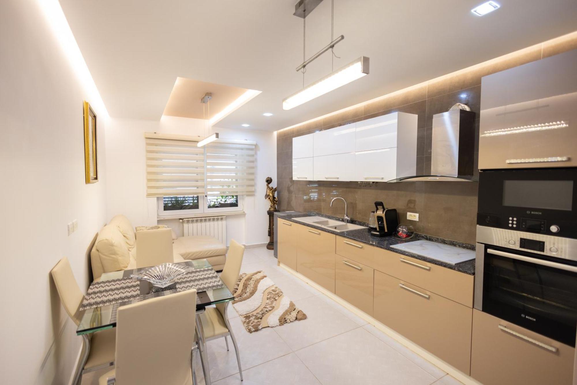 Kler-elegant Ali Demi Apartment Tirana